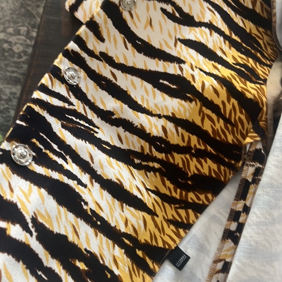 DOLCE & GABBANA Tiger Striped Jacket - Picture 15 of 16